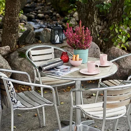 In Апартаменты *